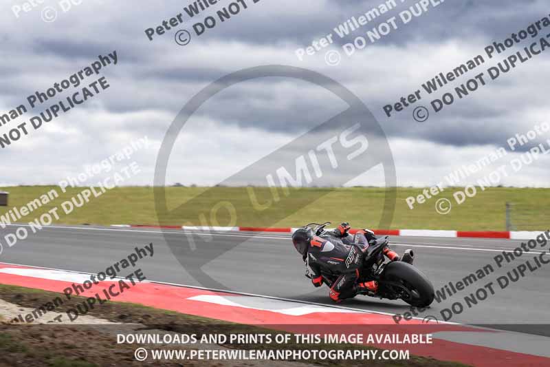 cadwell no limits trackday;cadwell park;cadwell park photographs;cadwell trackday photographs;enduro digital images;event digital images;eventdigitalimages;navarra;no limits trackdays;peter wileman photography;racing digital images;trackday digital images;trackday photos
